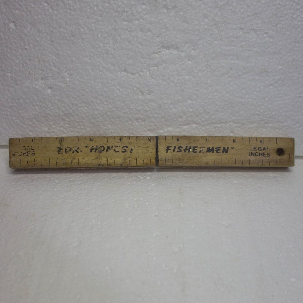 Vintage Wood and Steel Dishonest & Honest Fisherman's Floating Knife Preowned